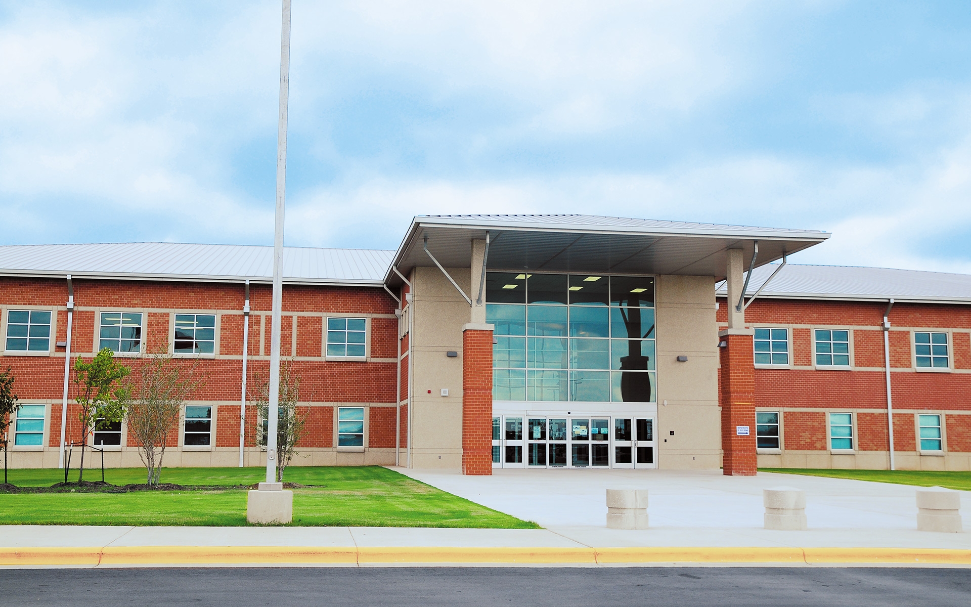 Leander ISD Uses GlobalViewer Enterprise To Support Large Number Of Classroom AV Systems Extron